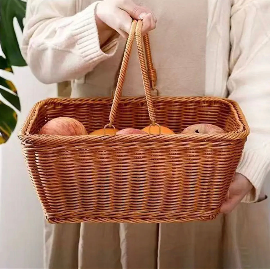 Woven Picnic Basket, Water Bread Service Box, Light Weight Imitation Storage Basket Woven Picnic Basket, Water Bread Service Box, Light Weight Imitation Storage Basket
